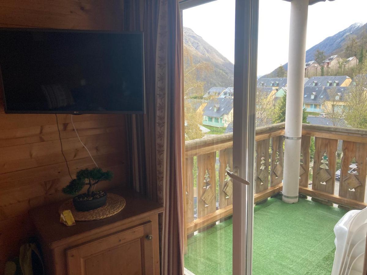 Appartement 4/6 Pers 38M2, Vue Montagne, Piscine Chauffee, 500M Centre Ville Cauterets Exterior photo